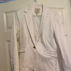 White fully lined suit jacket